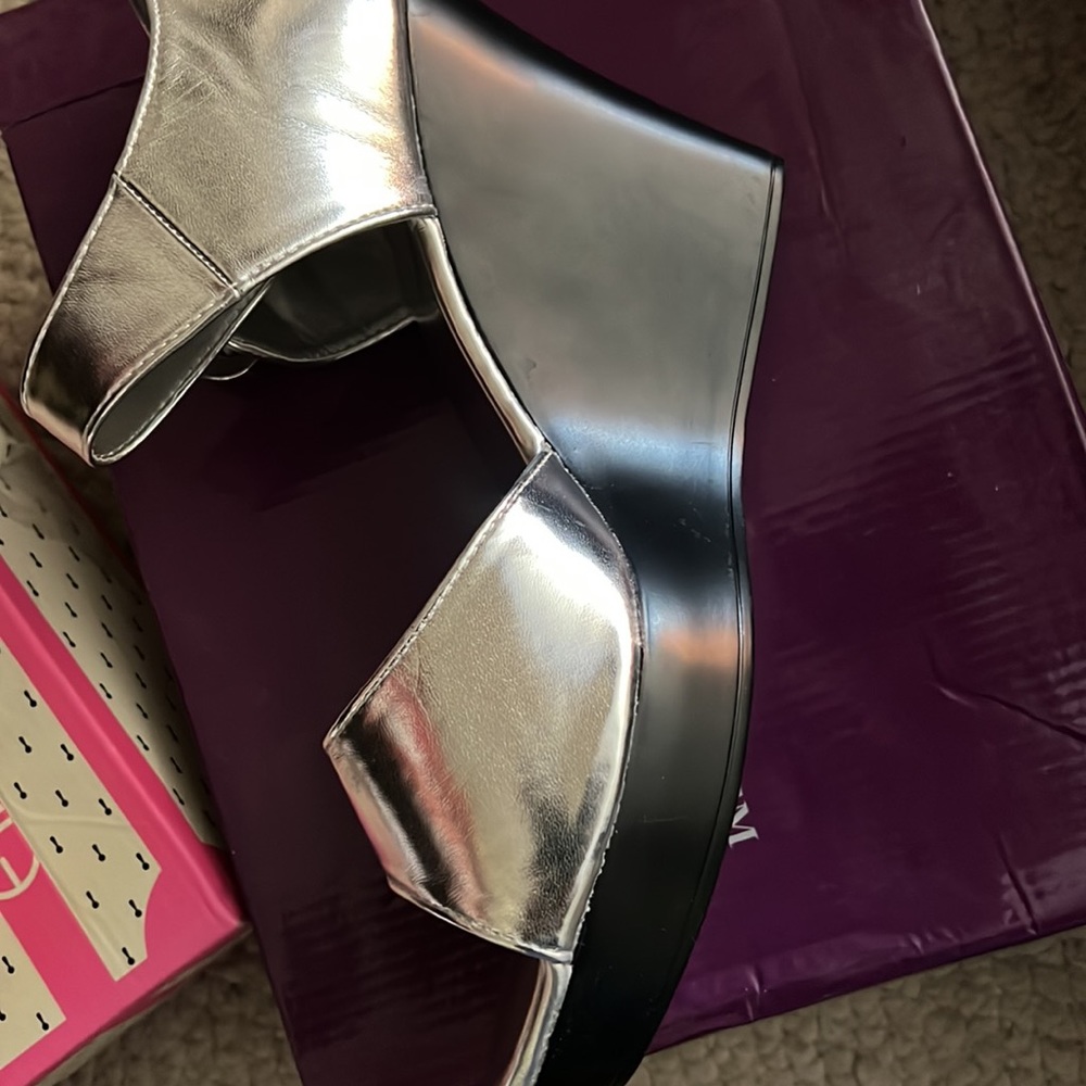 Silver platform sandal - Picture 5 of 5
